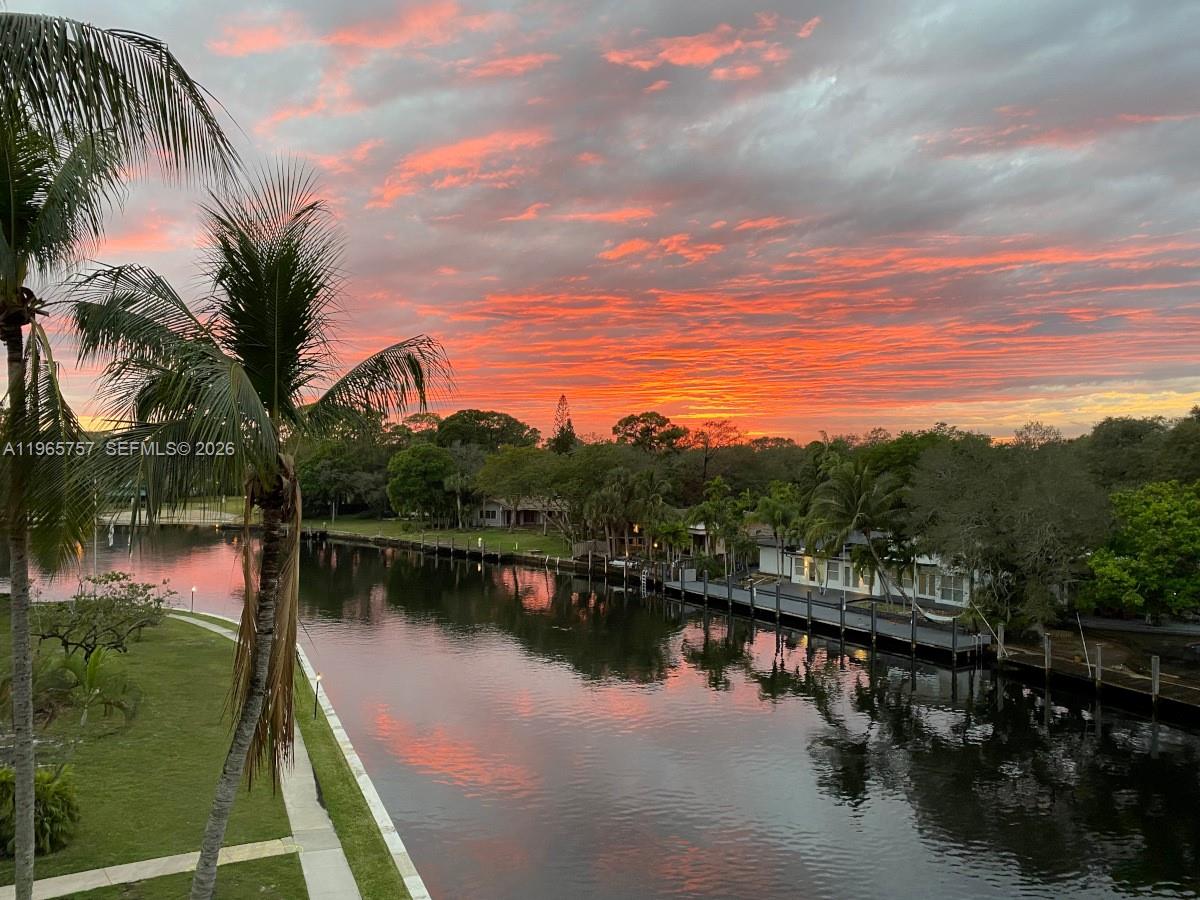 RIVER REACH CONDOMINIUM I - Residential