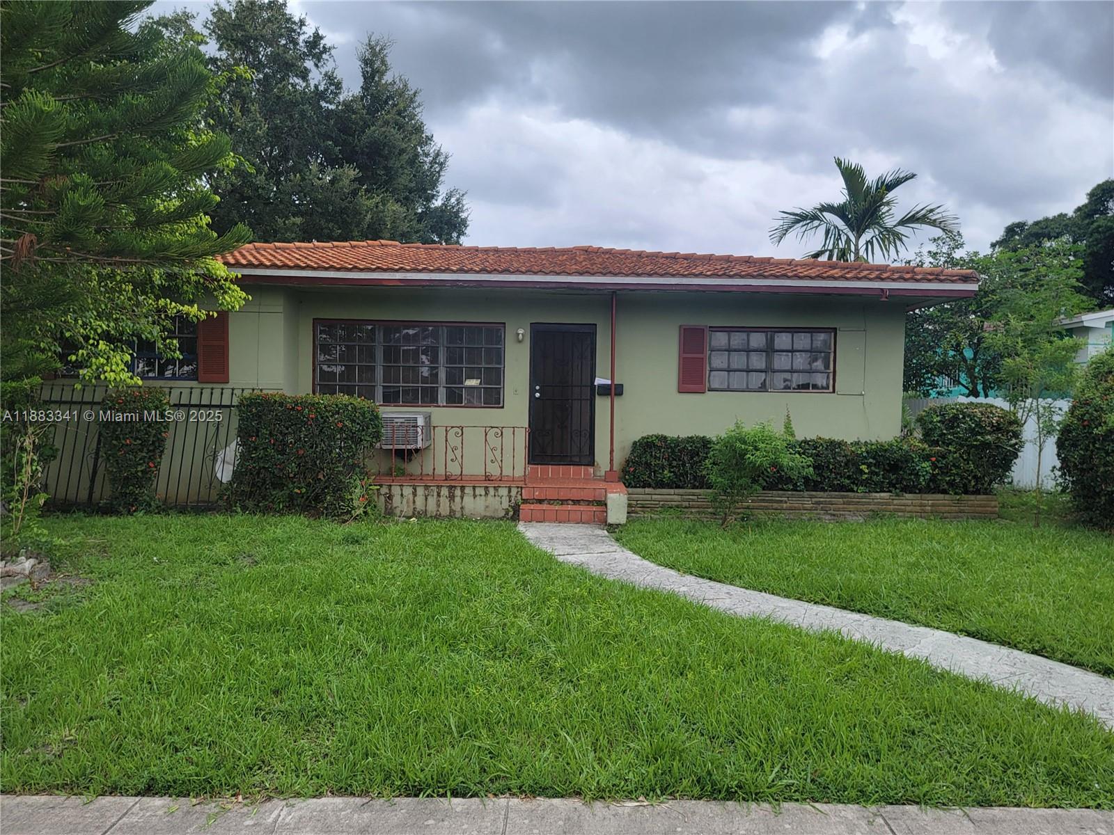 Investor’s Dream! Spacious 5 bed / 2 bath single-family home in North Miami with great bones and tons of potential. Surrounded by high comps in the area, making this a prime opportunity for fix and flip or long-term investment. Plans are available for the next owner to bring their vision to life. Cash buyers only due to property condition. By appointment only.
