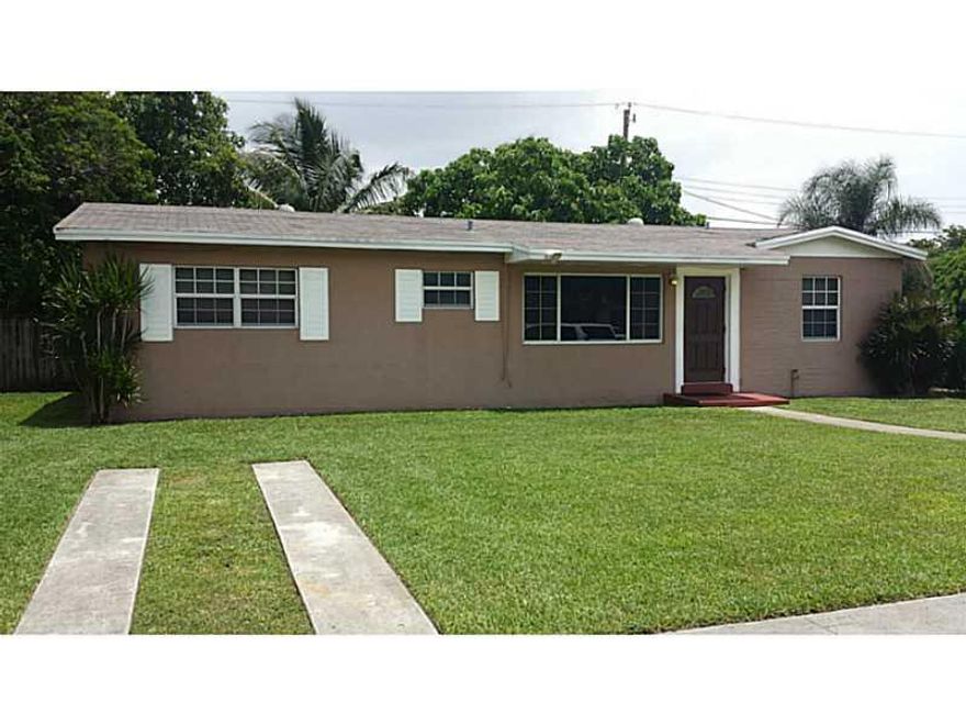 ABSOLUTELY BEAUTIFUL SINGLE FAMILY HOME WITH A HUGE YARD CLOSE TO GREAT SCHOOLS, HIGHWAYS, AIRPORT, MALLS, SHOPPING CENTERS, AND PARKS. CENTRALLY LOCATED IN MIAMI DADE COUNTY. YOU MUST HURRY IT WONT LAST! (REMODELED) (ROOM FOR POOL)