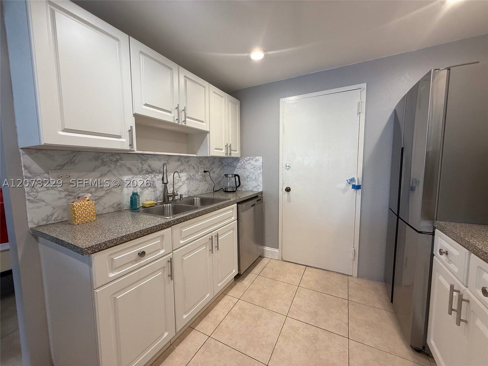 800 NE 195th St 211