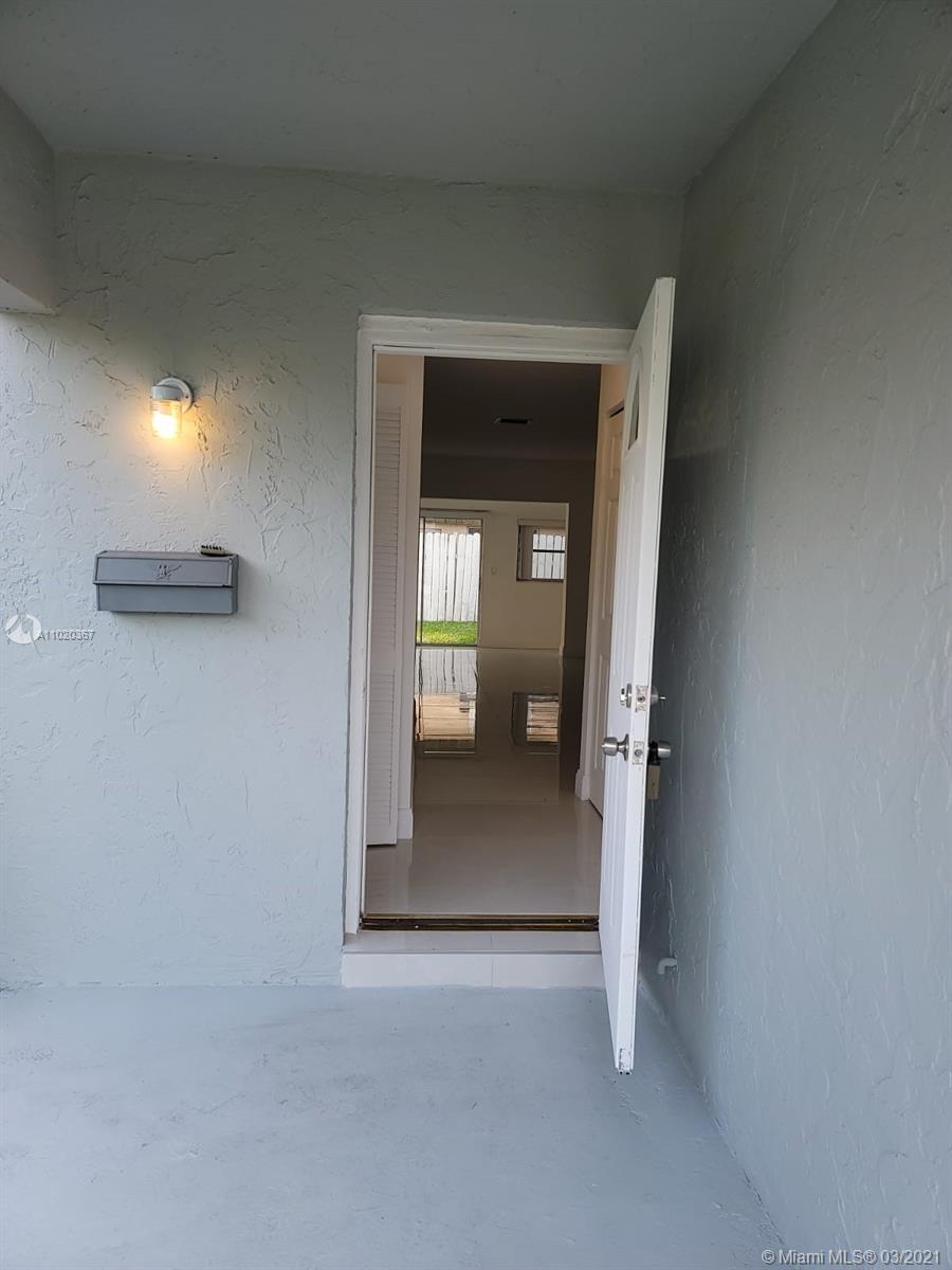 NORTH LAUDERDALE VILLAGE - Residential