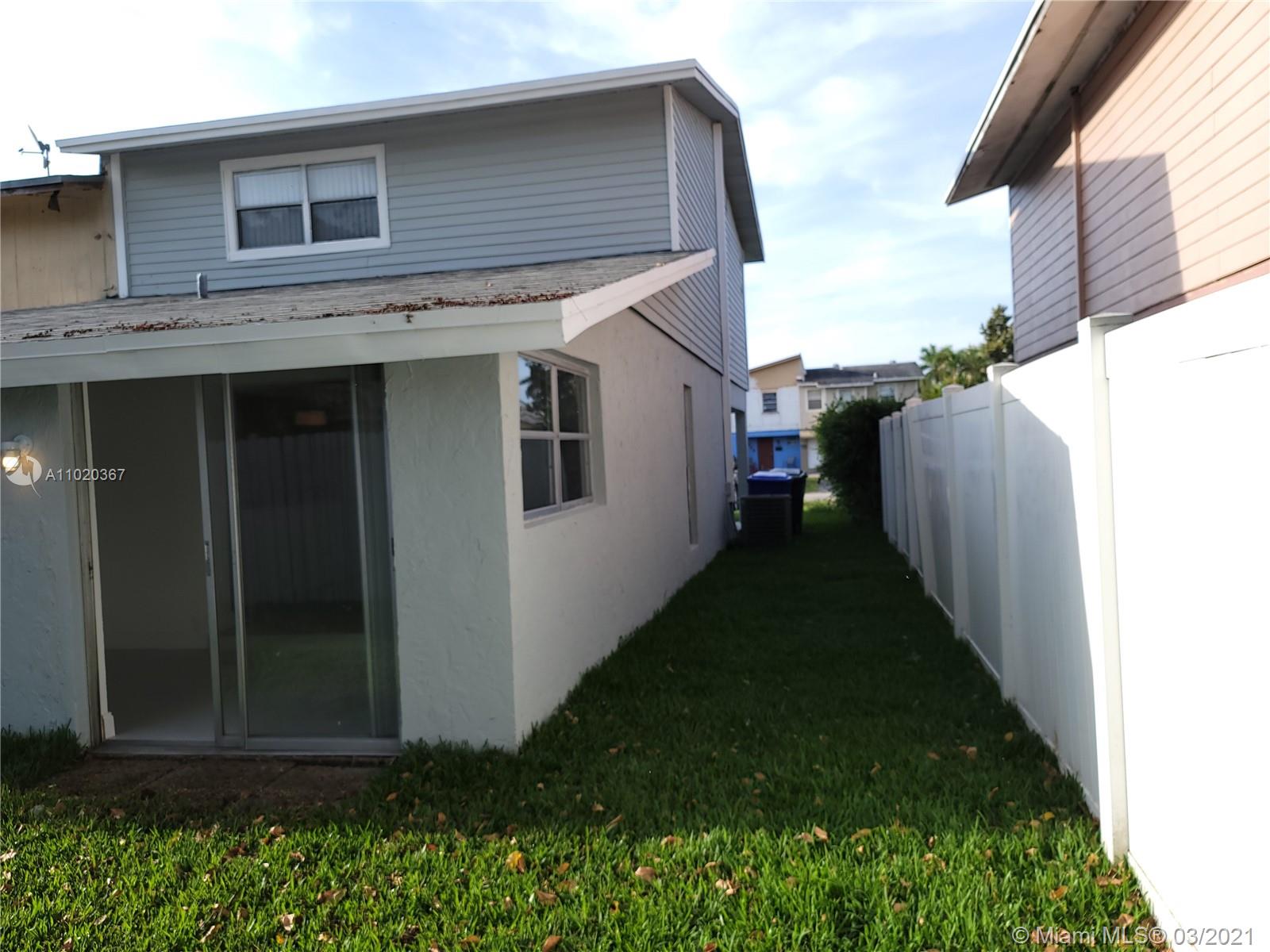 NORTH LAUDERDALE VILLAGE - Residential