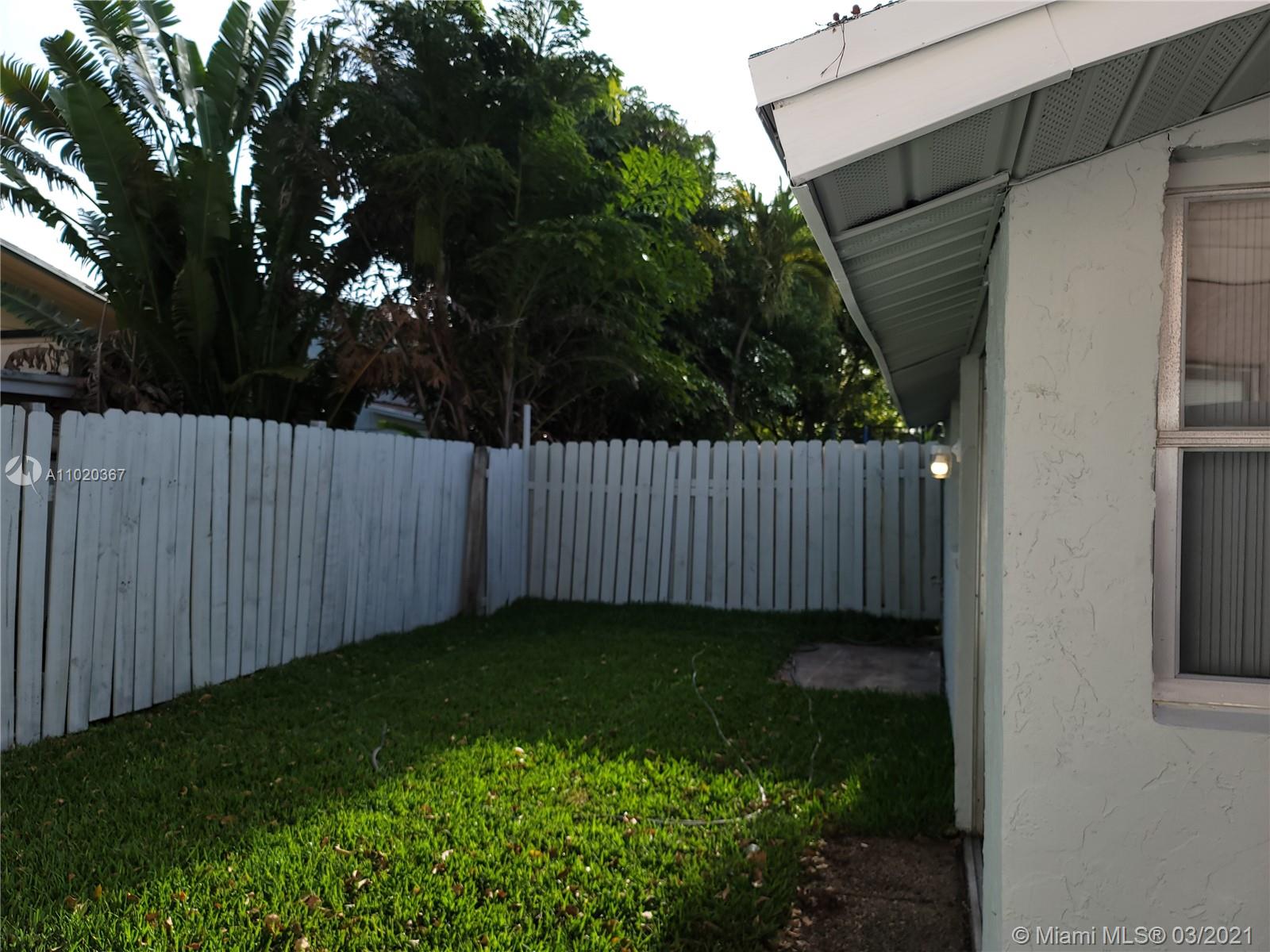 NORTH LAUDERDALE VILLAGE - Residential