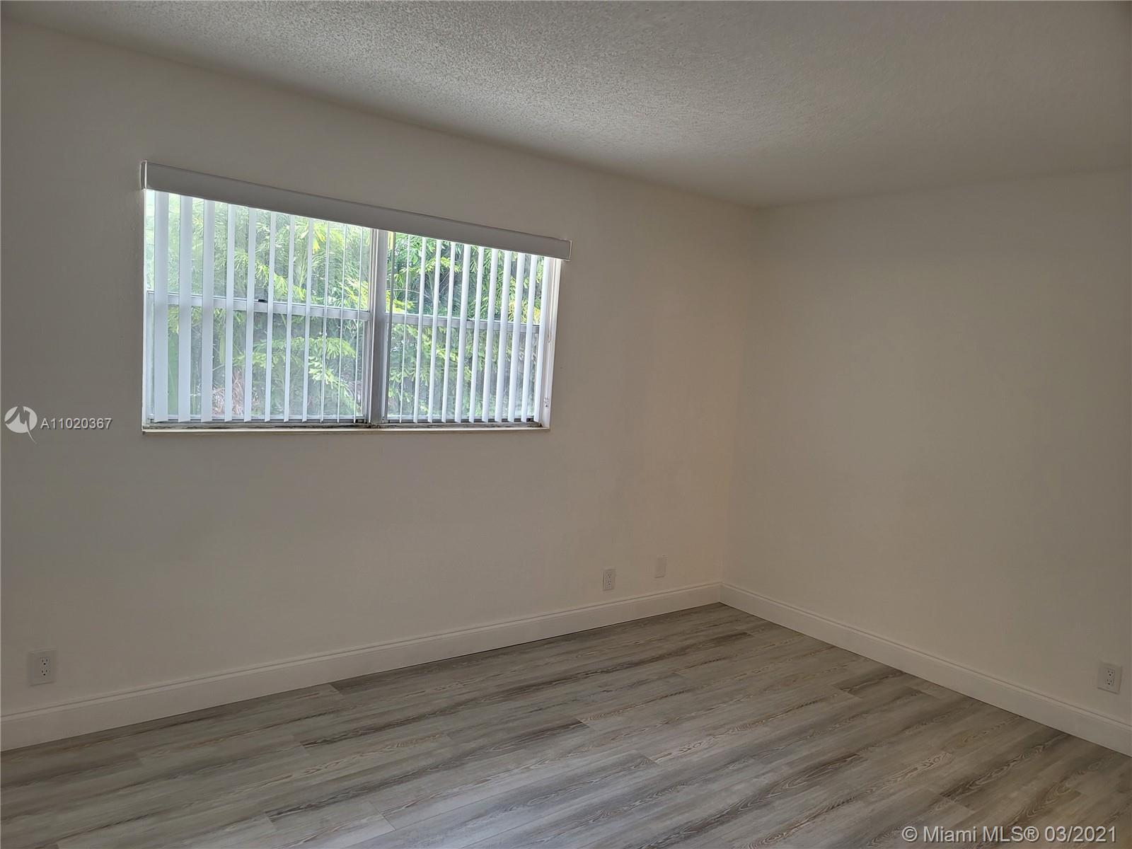 NORTH LAUDERDALE VILLAGE - Residential