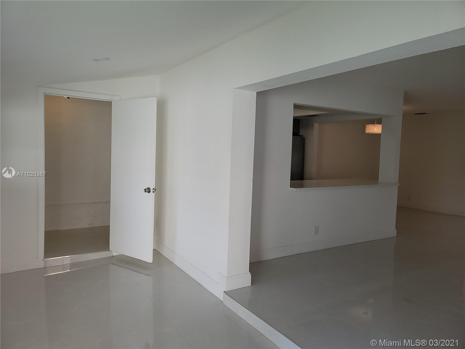 NORTH LAUDERDALE VILLAGE - Residential