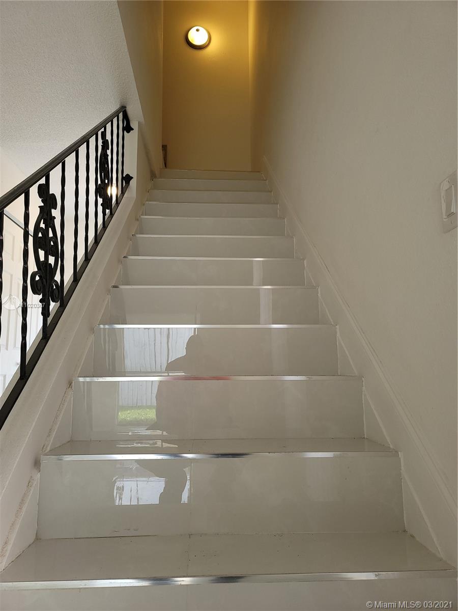 NORTH LAUDERDALE VILLAGE - Residential