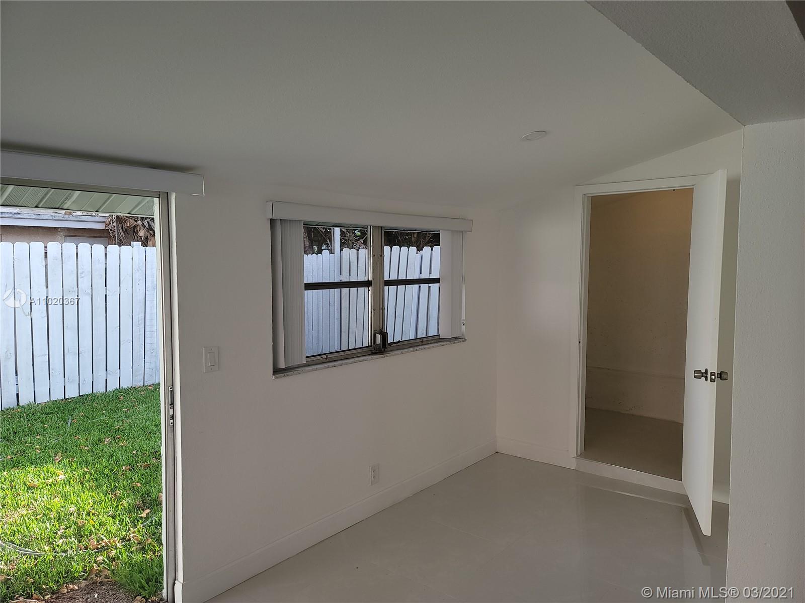 NORTH LAUDERDALE VILLAGE - Residential