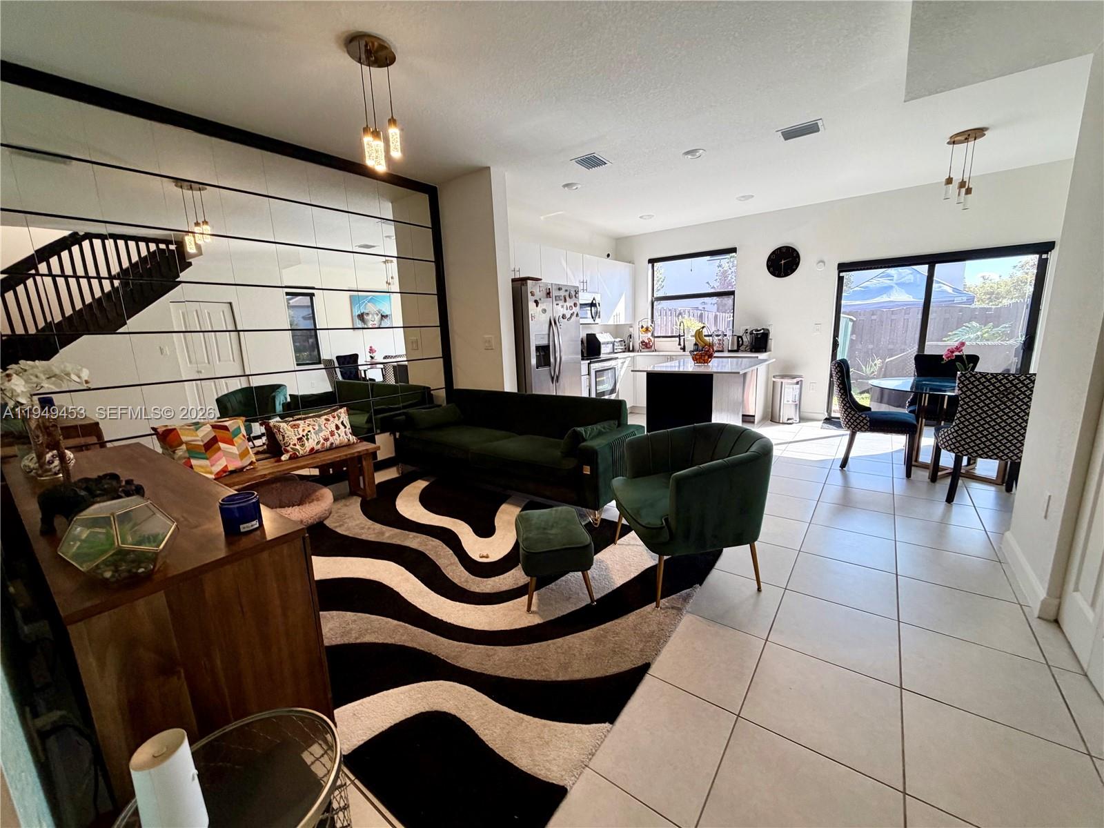 KENDALL ASSEMBLAGE SOUTH - Residential