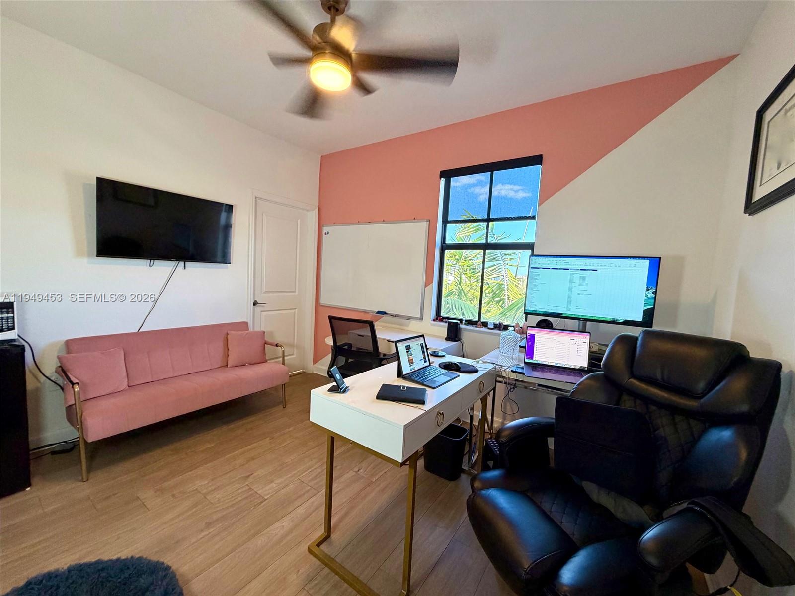 KENDALL ASSEMBLAGE SOUTH - Residential