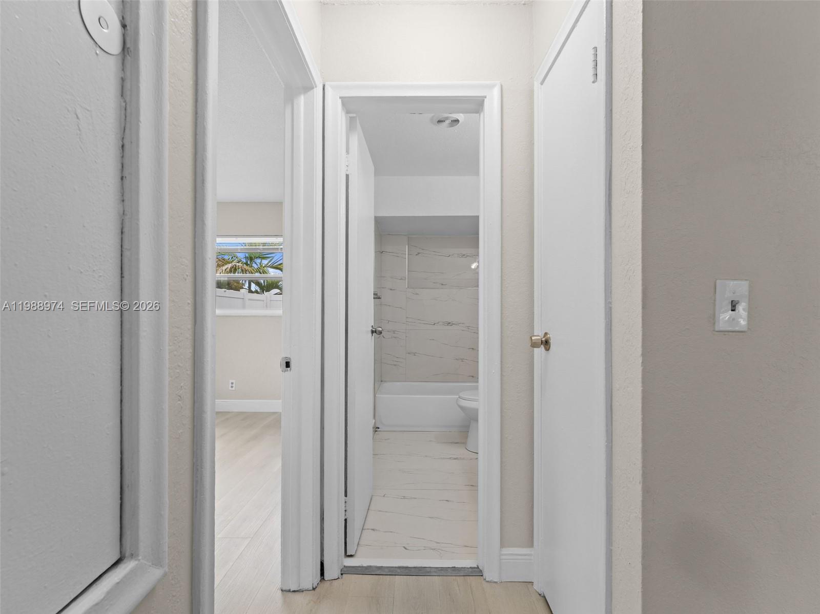 SUNRISE GOLF VILLAGE SEC - Residential Lease