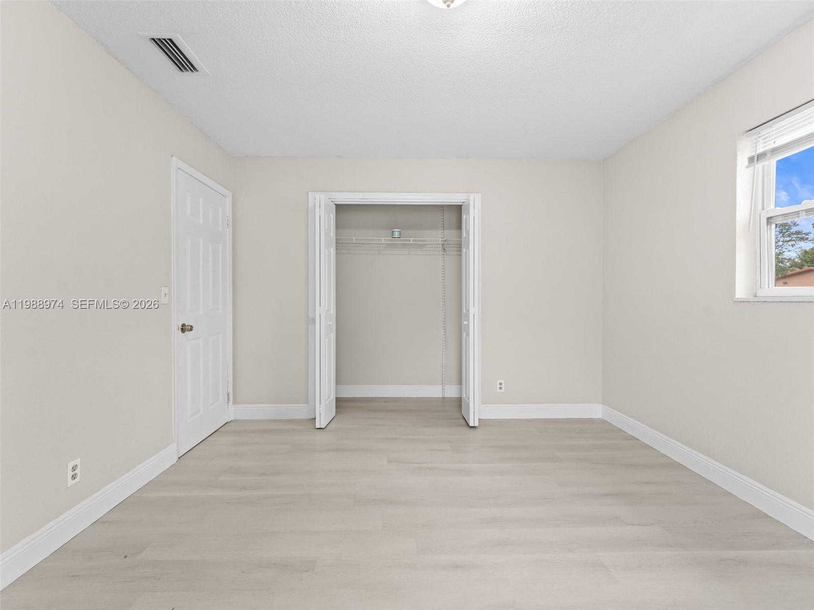 SUNRISE GOLF VILLAGE SEC - Residential Lease