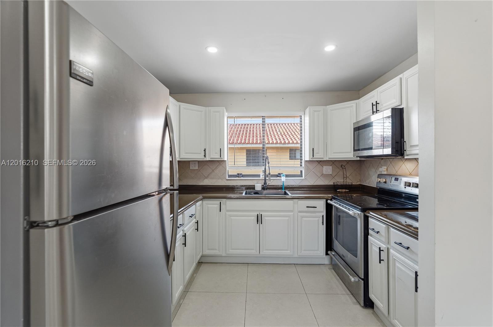 2735 W 60th Pl 204