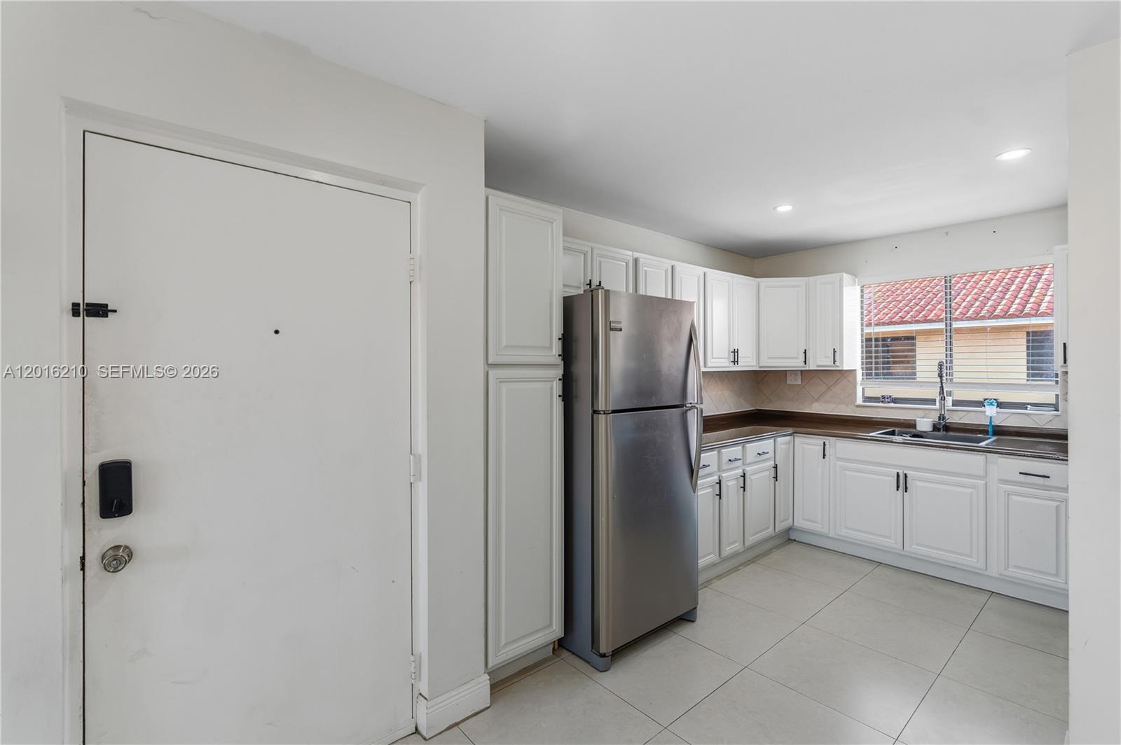 2735 W 60th Pl 204