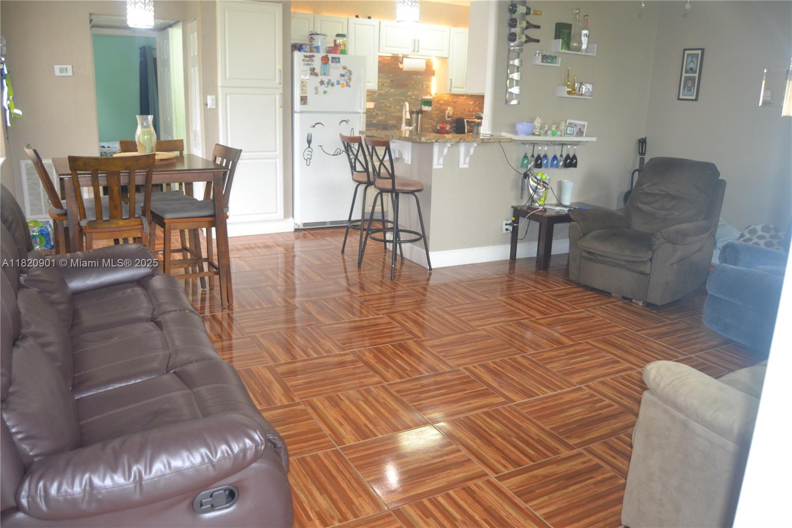 NORWICH CONDO - Residential