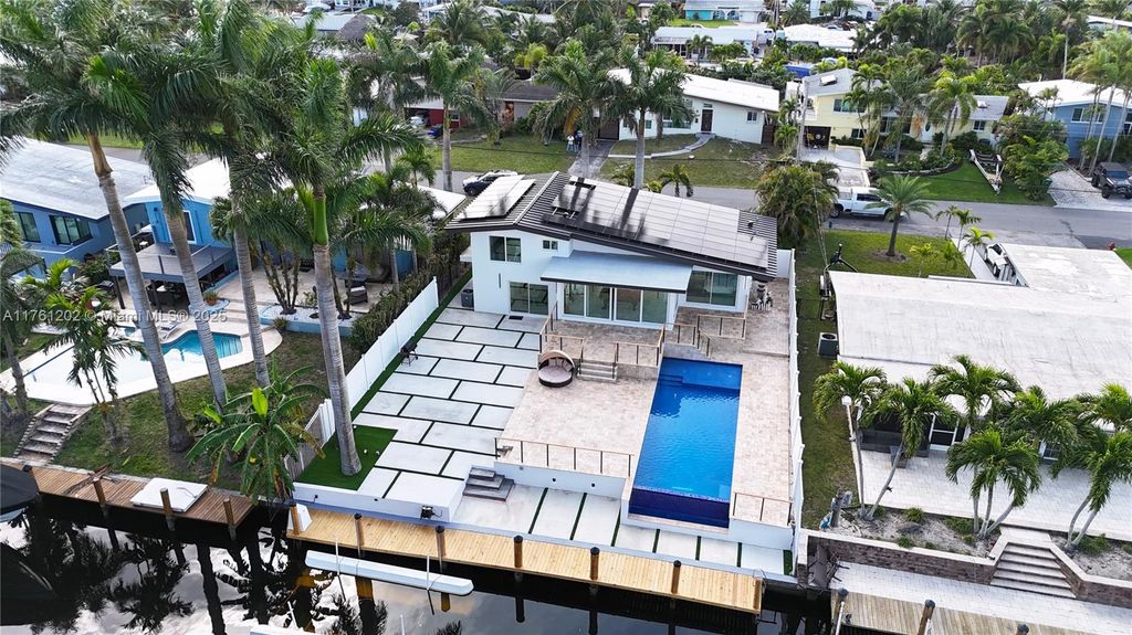 Photo of 2436 Okeechobee Ln, Fort Lauderdale, FL 33312 (MLS # A11761202)