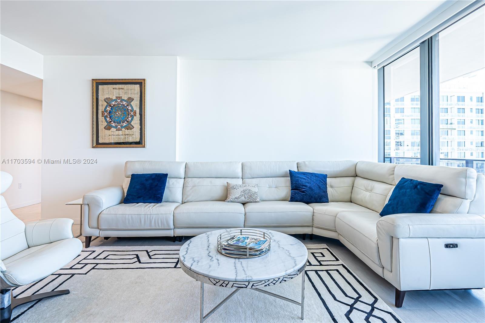 1000 Brickell Plz 3806