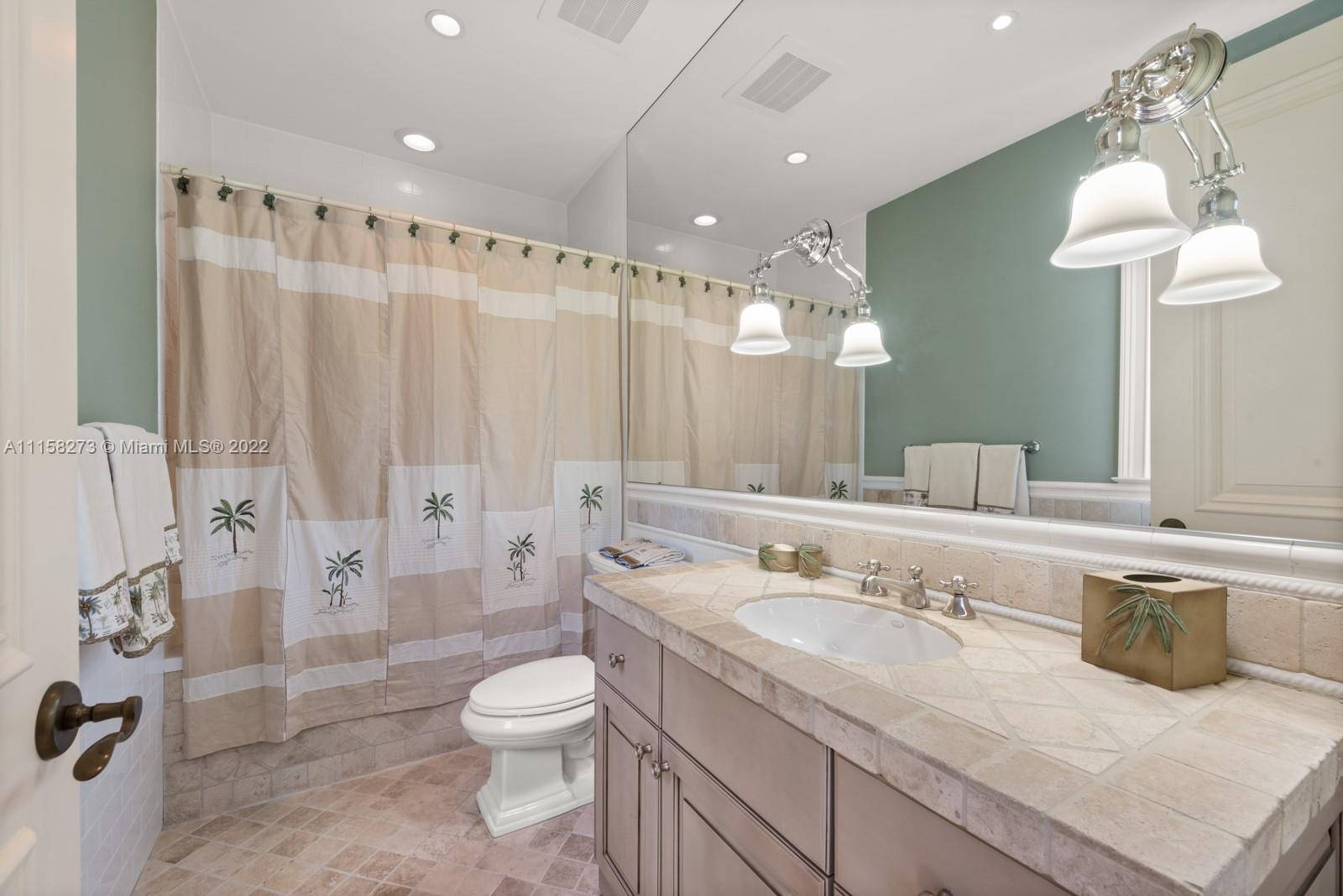 CLOISTERS ON THE BAY COND - Residential