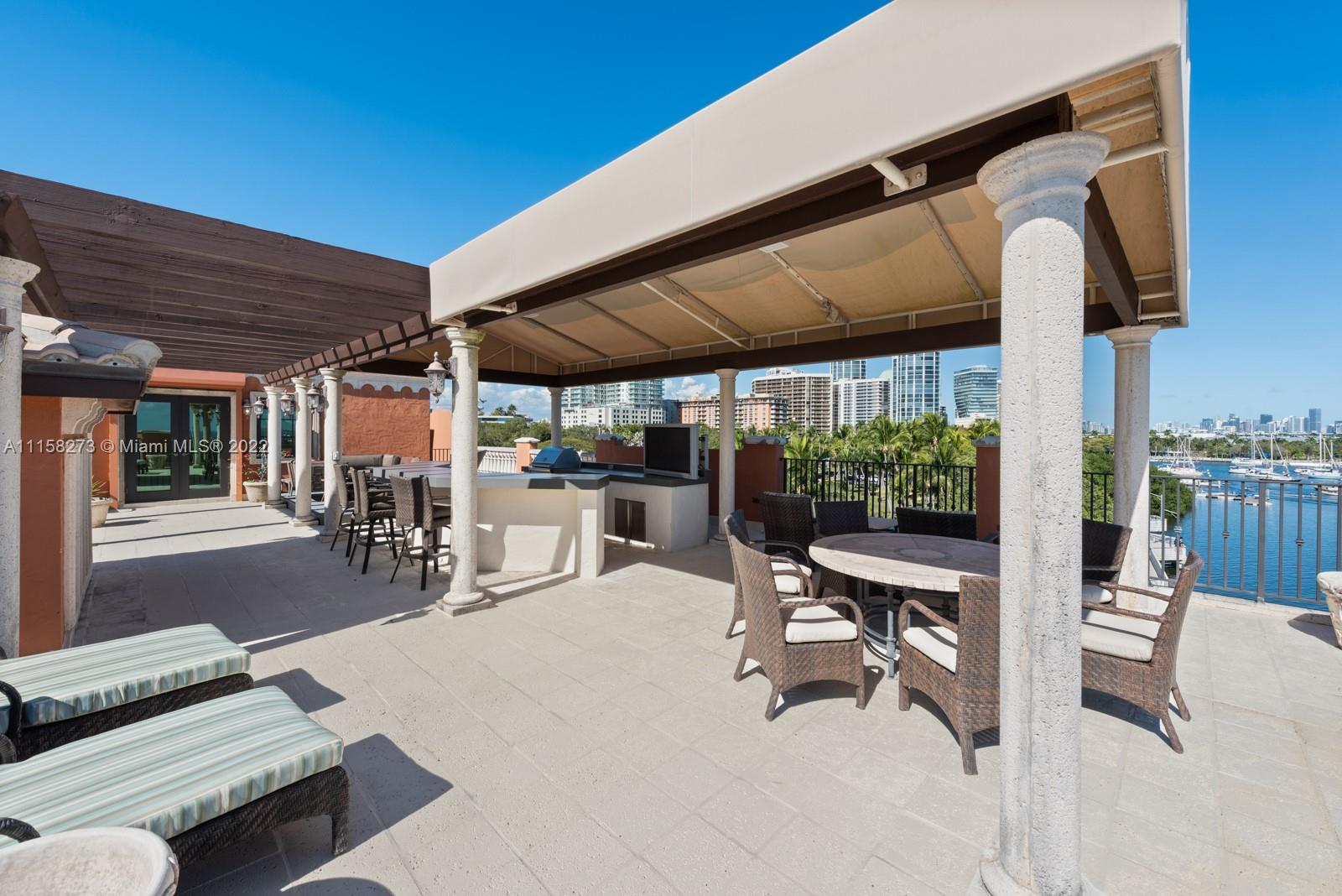 CLOISTERS ON THE BAY COND - Residential