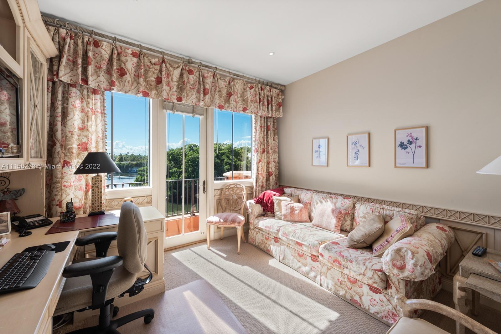 CLOISTERS ON THE BAY COND - Residential