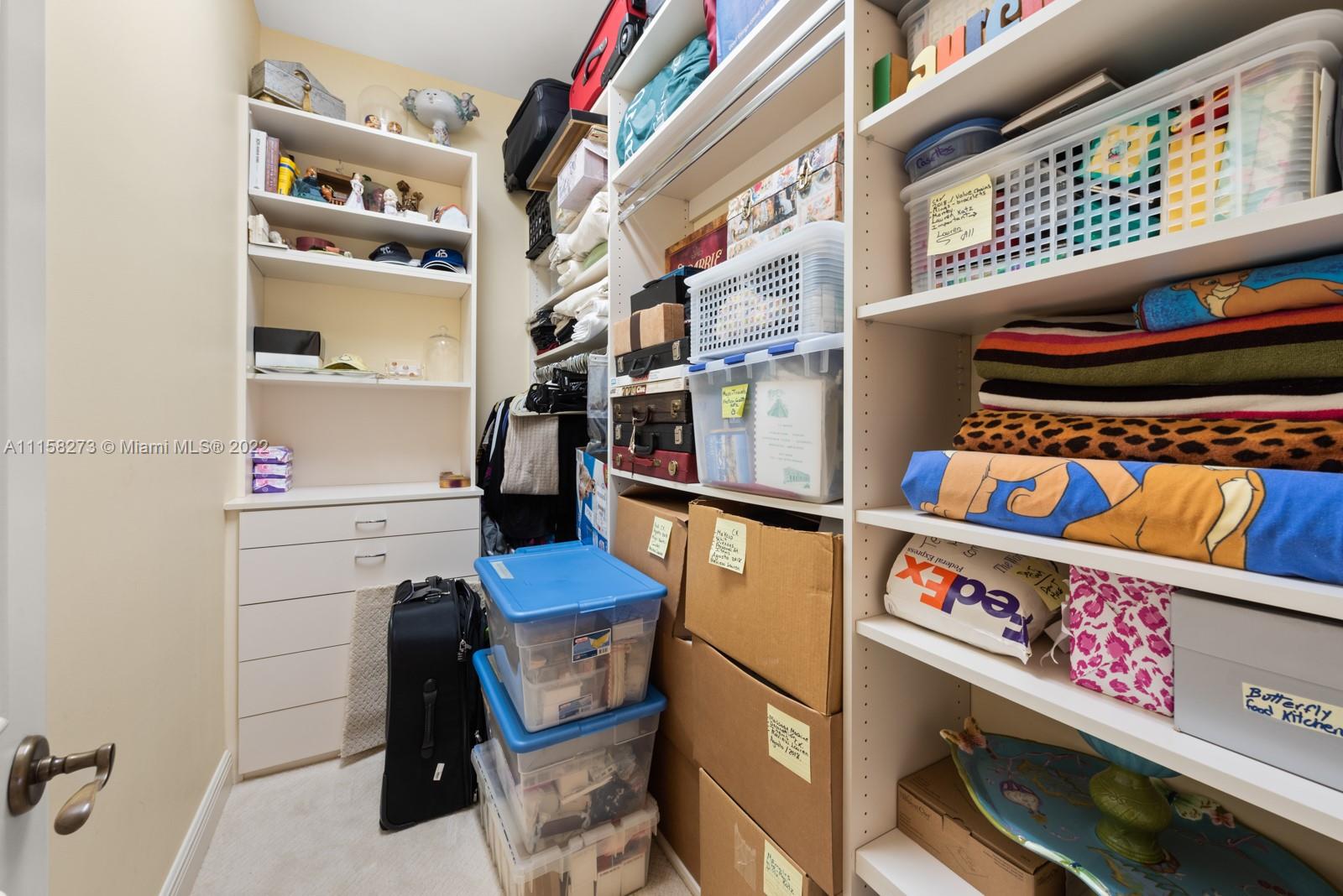 CLOISTERS ON THE BAY COND - Residential