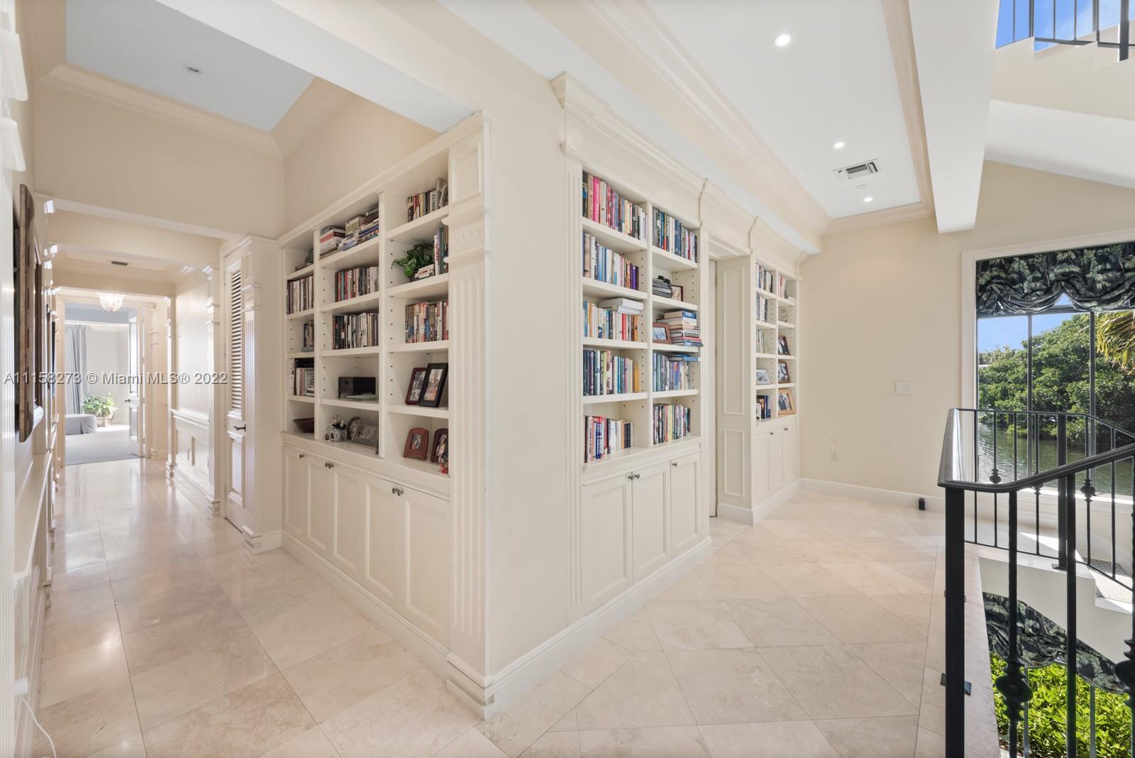 CLOISTERS ON THE BAY COND - Residential