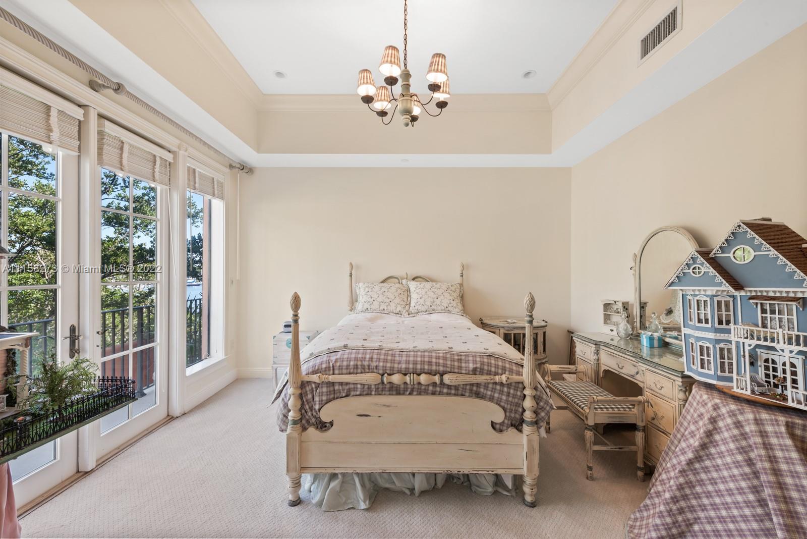 CLOISTERS ON THE BAY COND - Residential