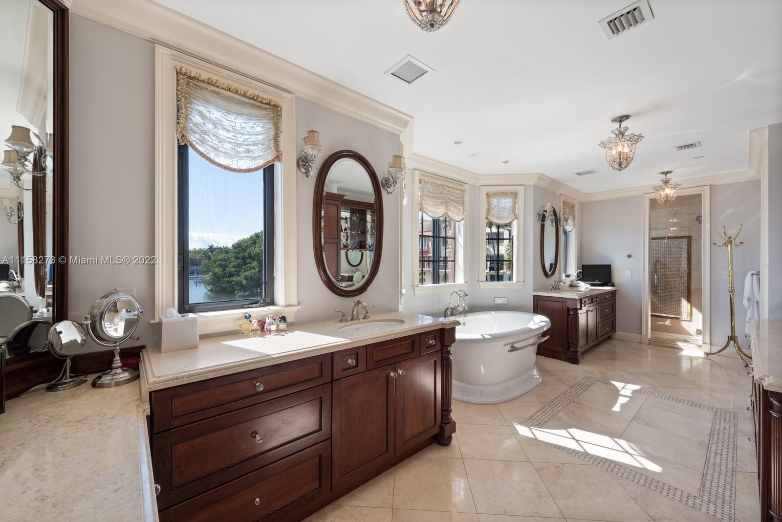 CLOISTERS ON THE BAY COND - Residential