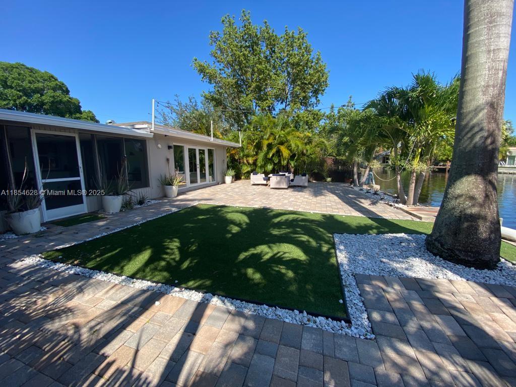 OCEAN BOULEVARD PARK - Residential Lease