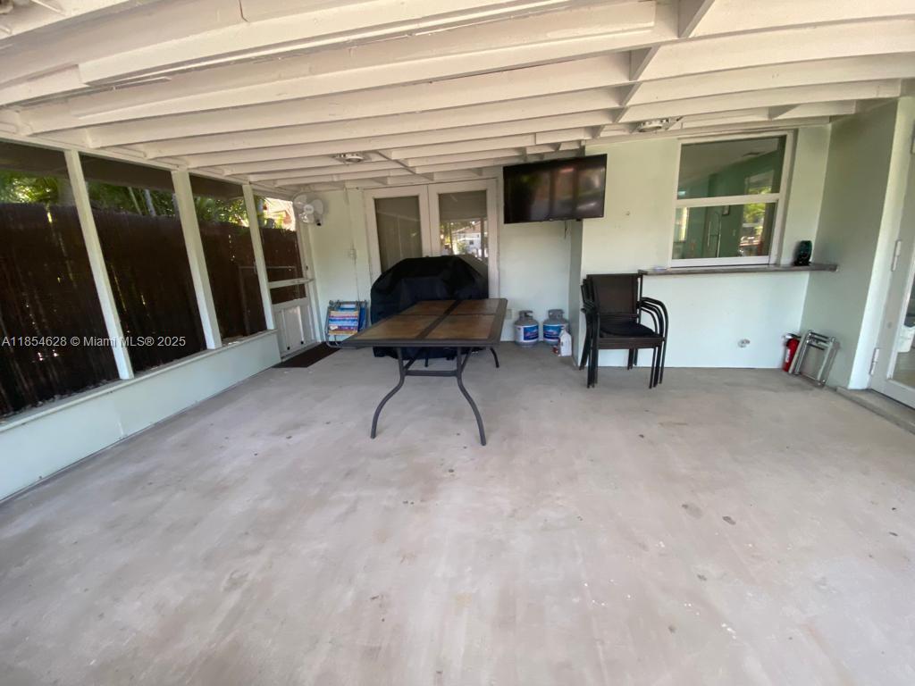 OCEAN BOULEVARD PARK - Residential Lease