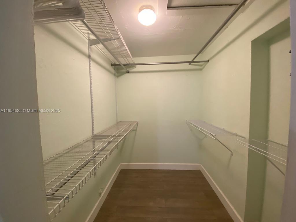 OCEAN BOULEVARD PARK - Residential Lease
