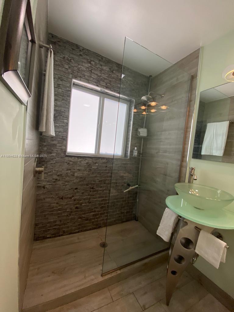OCEAN BOULEVARD PARK - Residential Lease