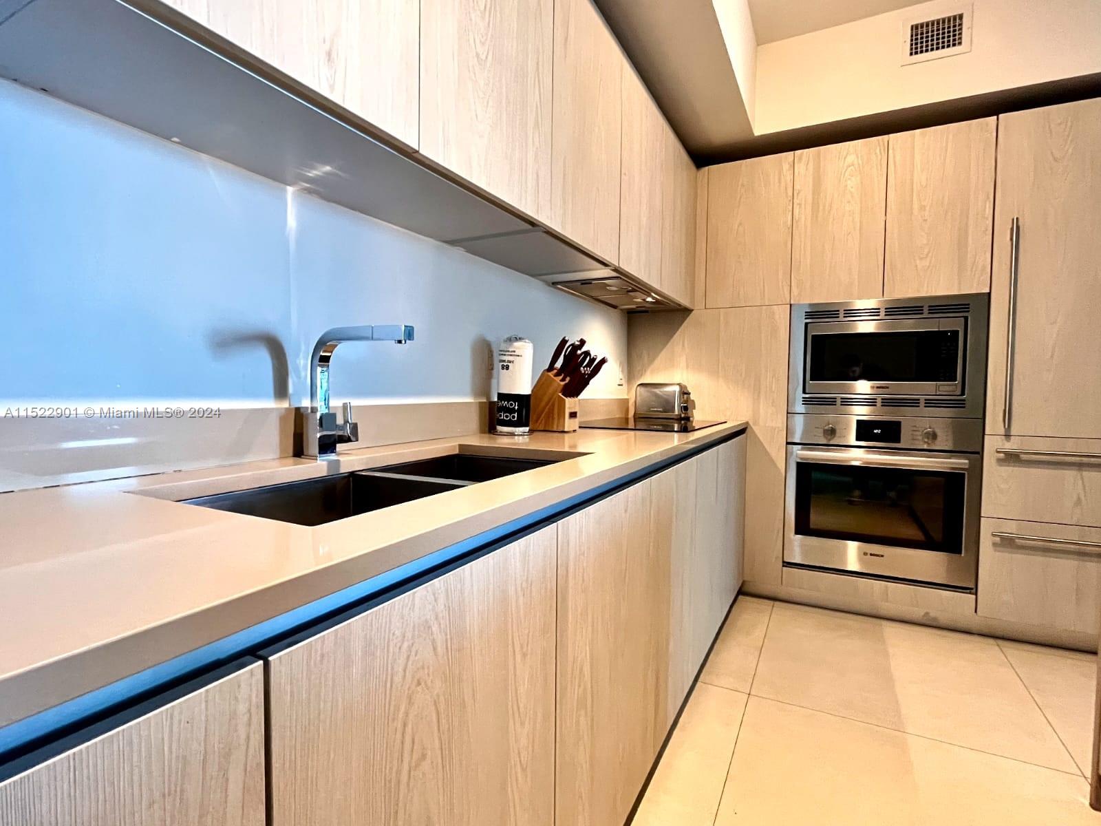 4111 S Ocean Dr 2109