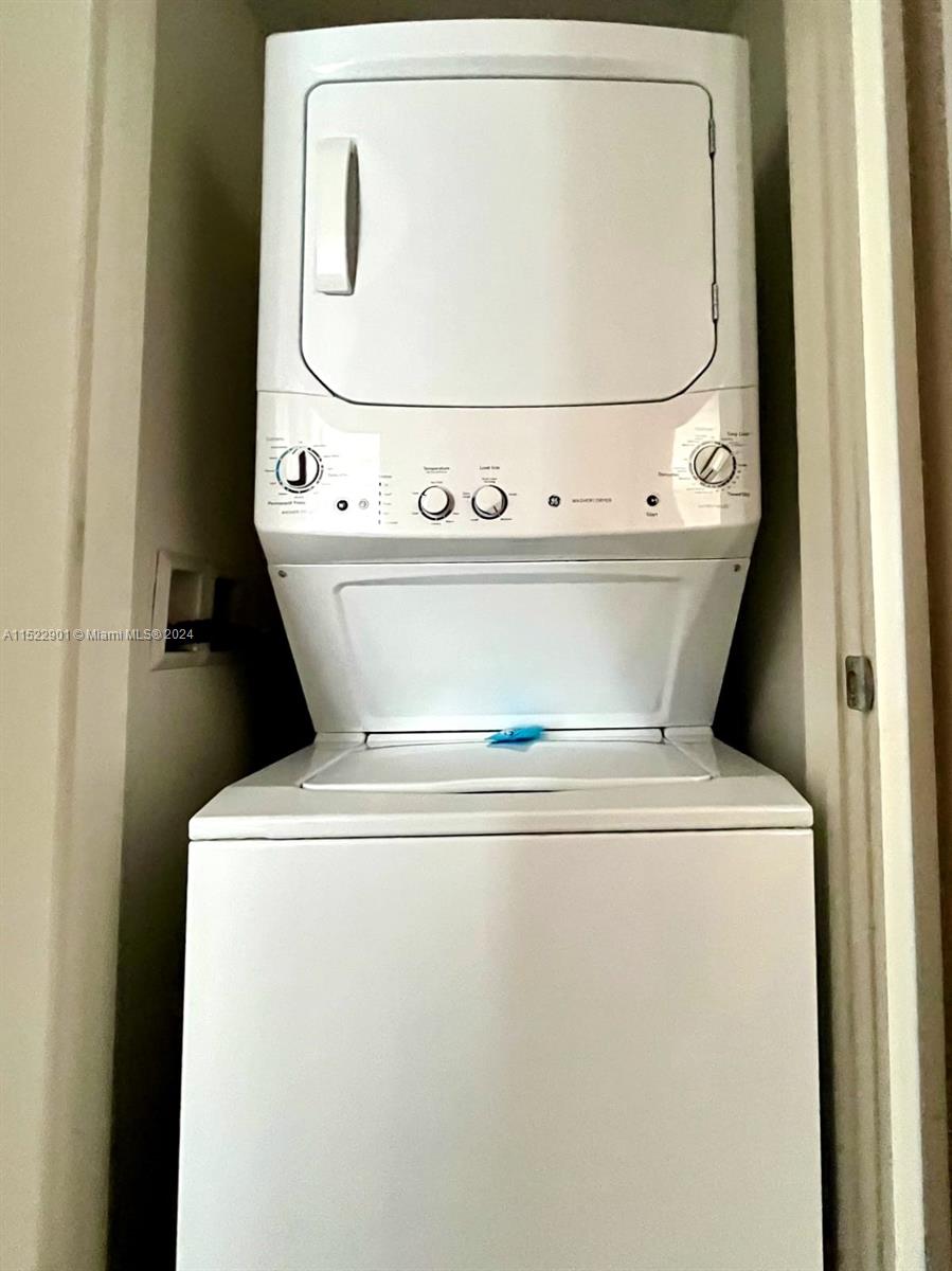 4111 SOUTH OCEAN DRIVE CO - Residential