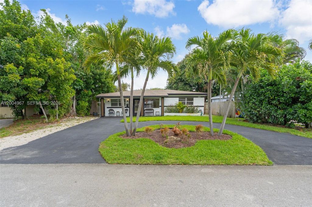 Photo of Oakland Park, FL 33334 (MLS # A12004967)