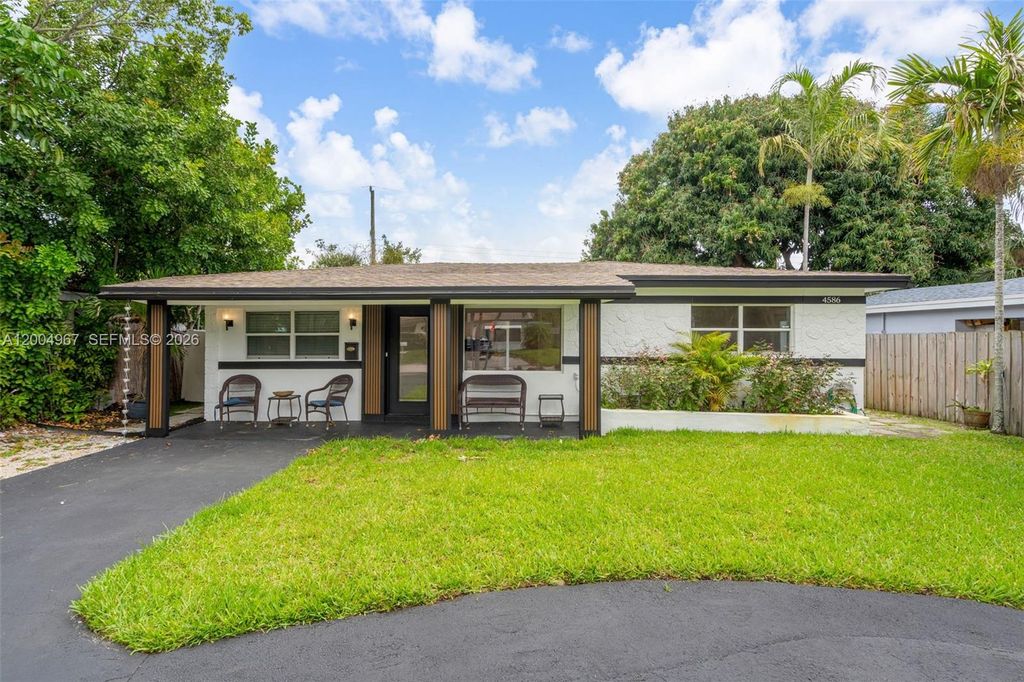 Photo of Oakland Park, FL 33334 (MLS # A12004967)