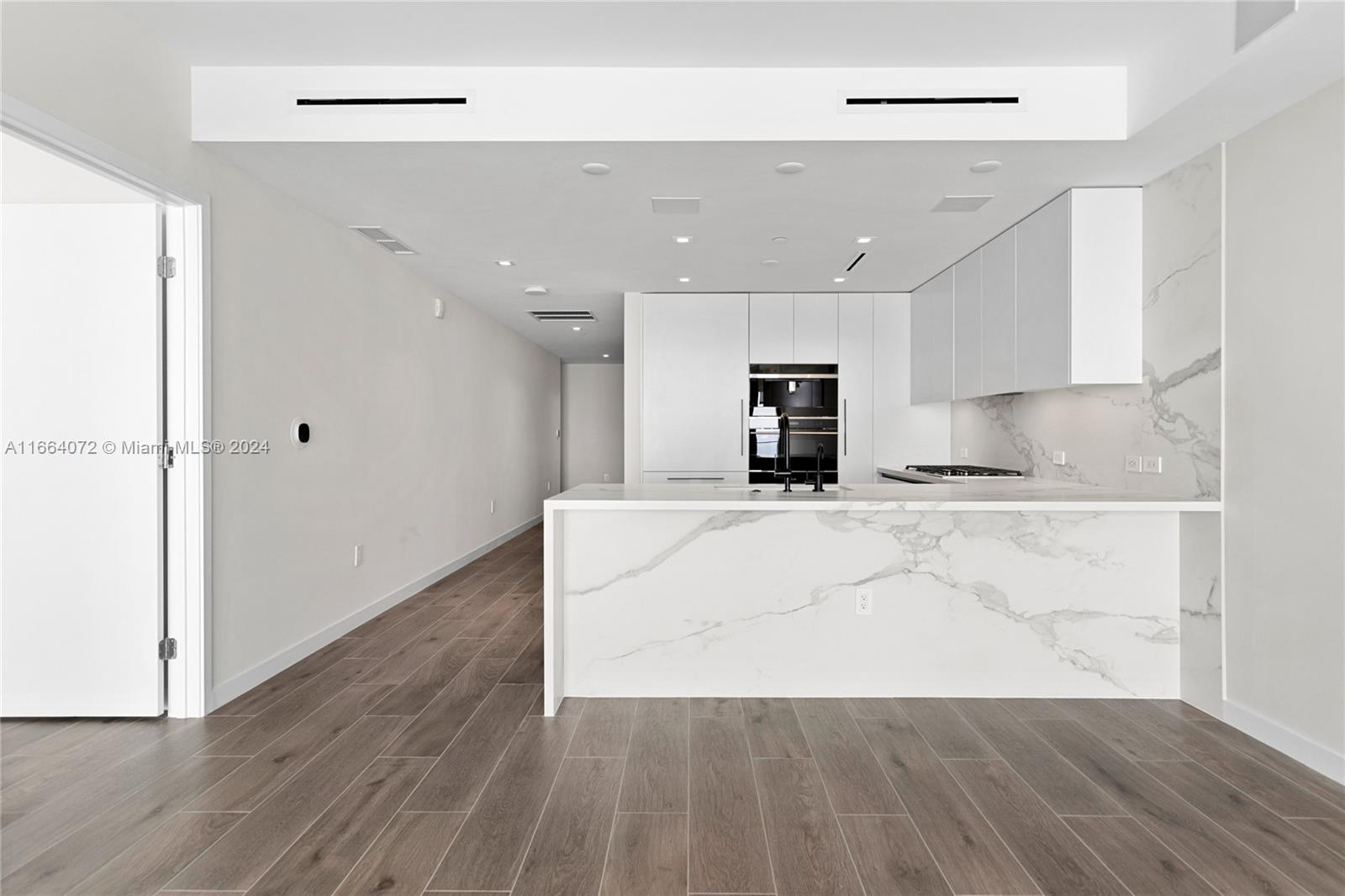 Solemar Condo - Residential