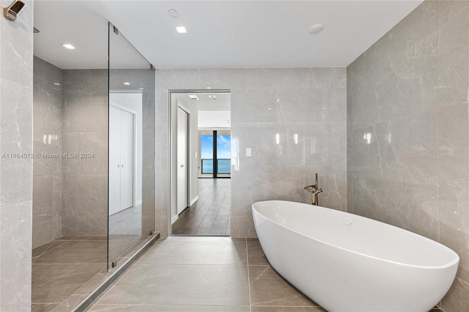 Solemar Condo - Residential