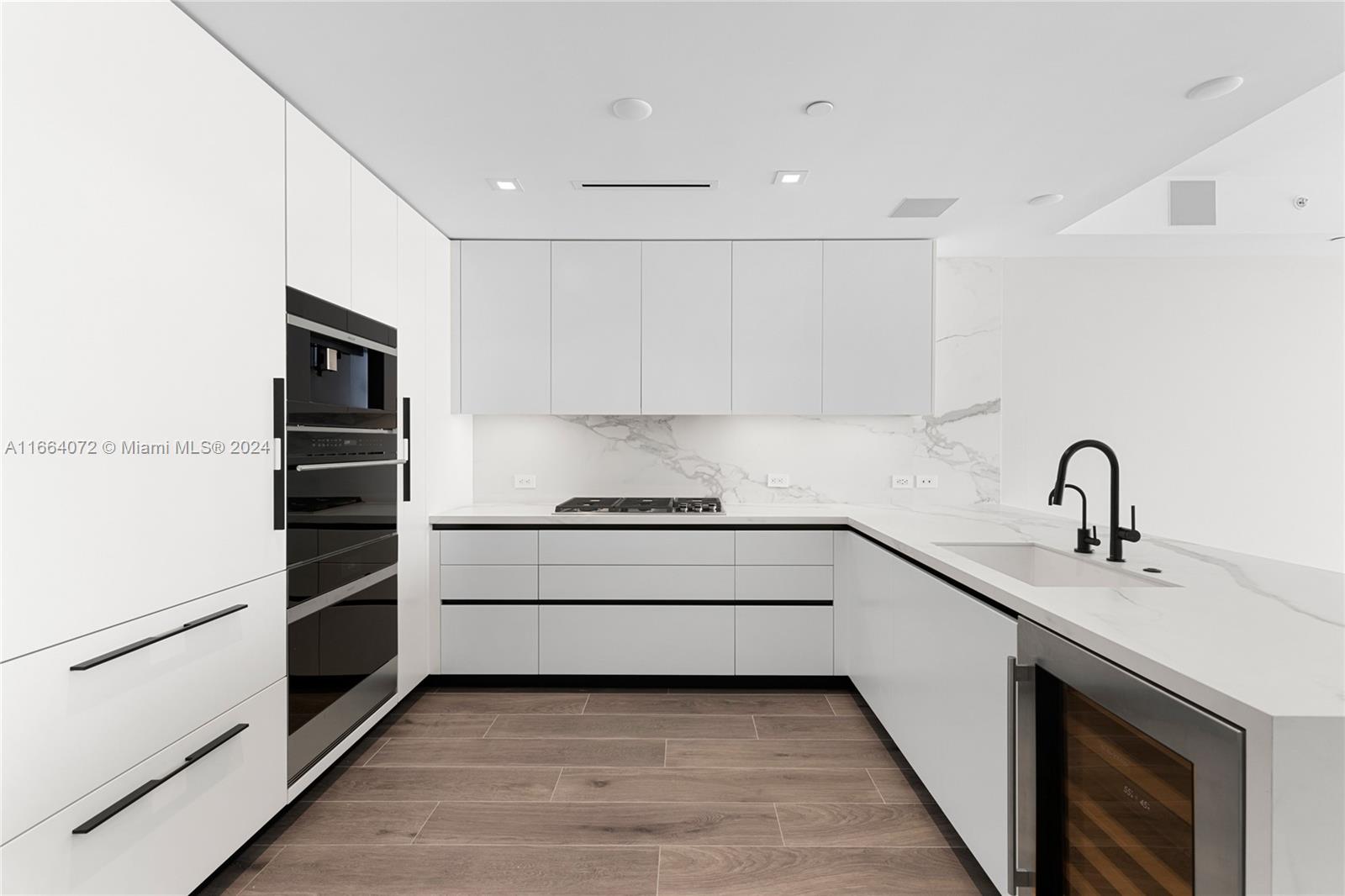 Solemar Condo - Residential