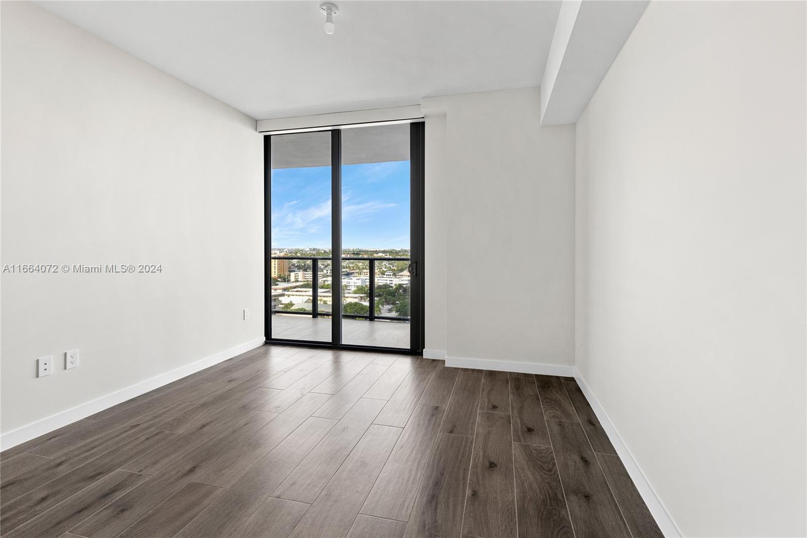 Solemar Condo - Residential