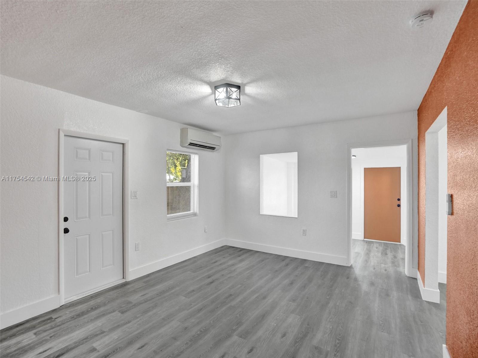2720 SW 13th Ave