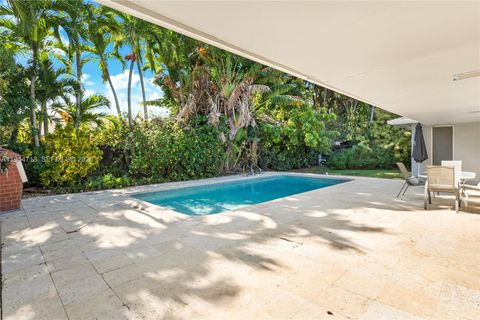 1920 NE 206th Ter Miami FL 33179