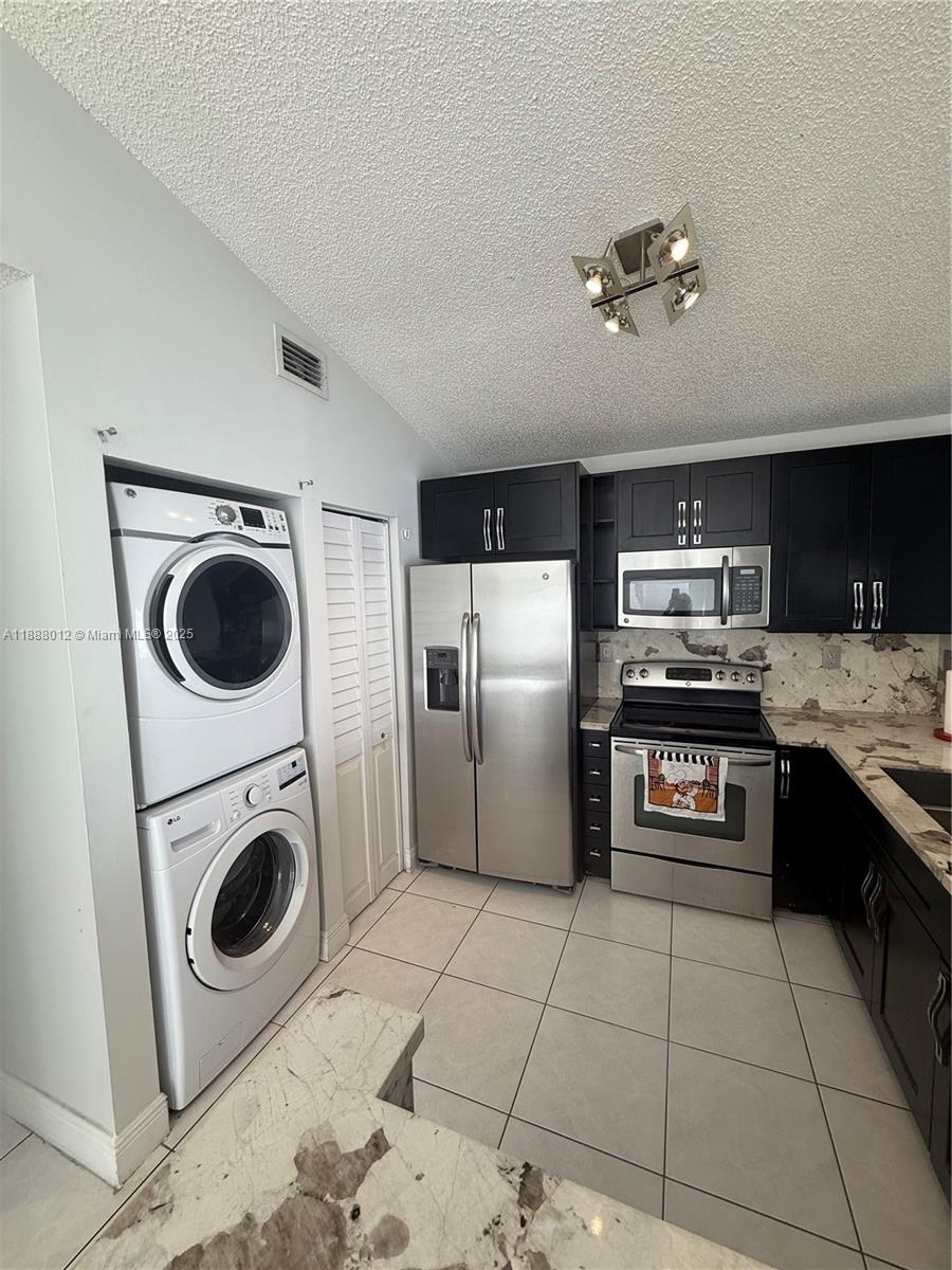 ARISTOTLE SUB PHASE IV - Residential