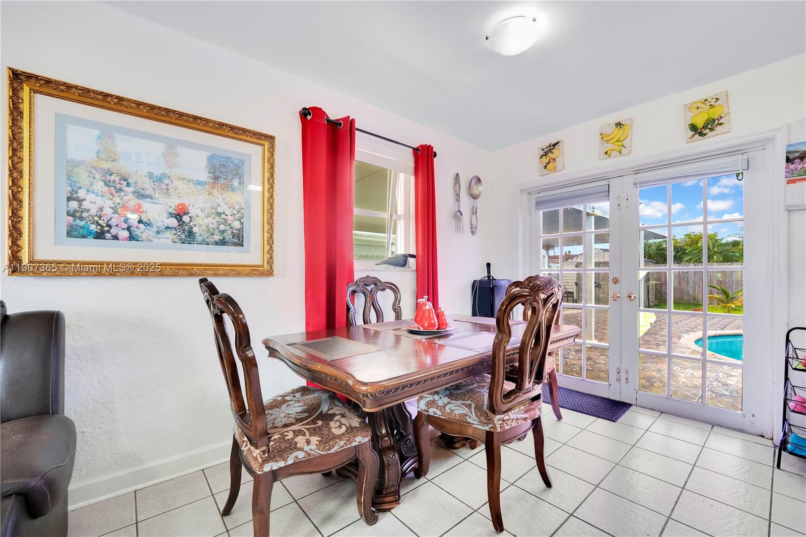 LOS ANGELES ESTATES SEC 2 - Residential