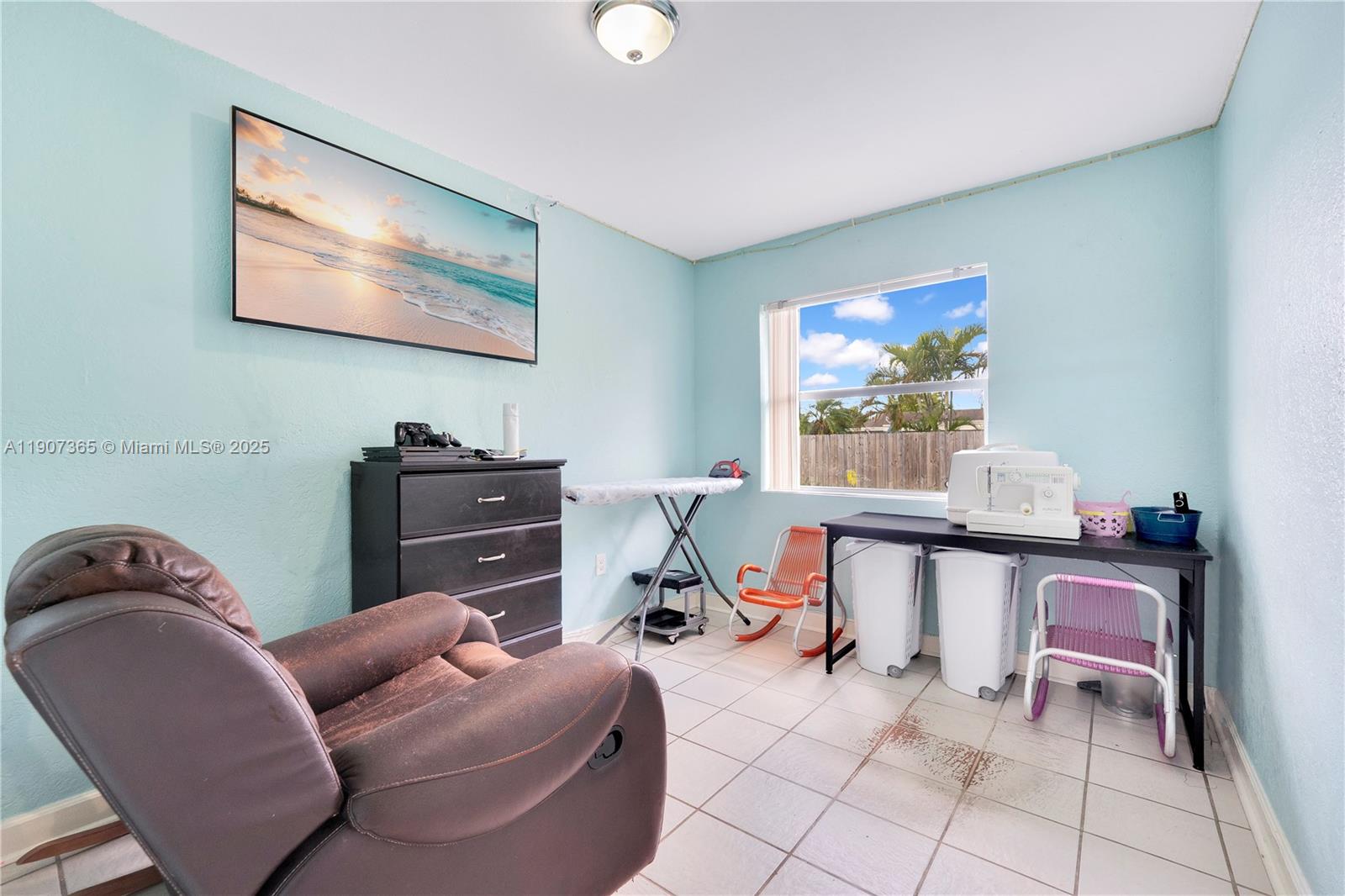 LOS ANGELES ESTATES SEC 2 - Residential