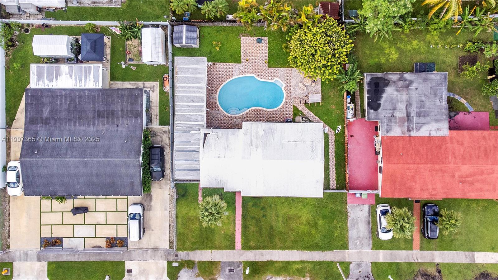 LOS ANGELES ESTATES SEC 2 - Residential