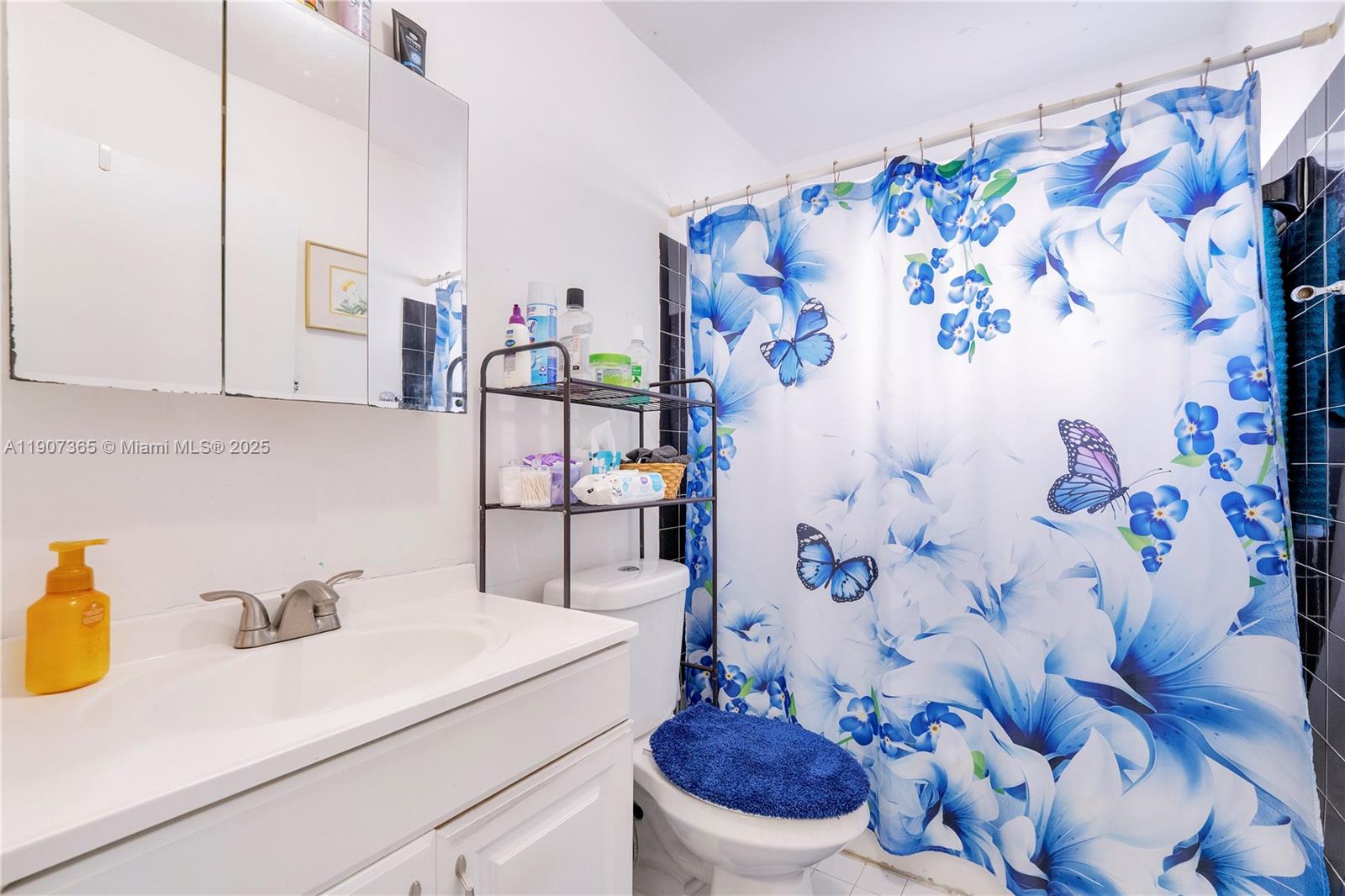 LOS ANGELES ESTATES SEC 2 - Residential