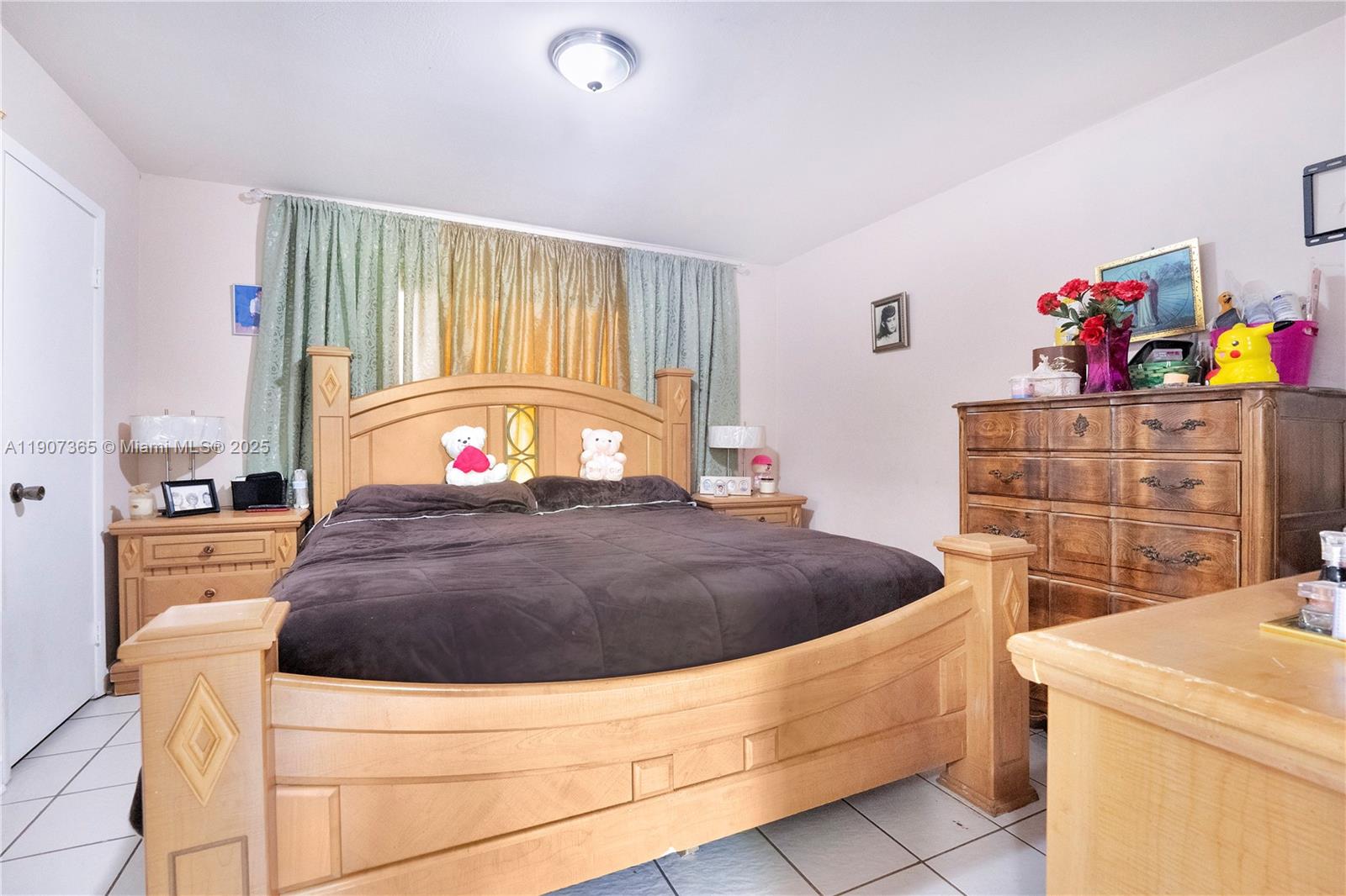 LOS ANGELES ESTATES SEC 2 - Residential