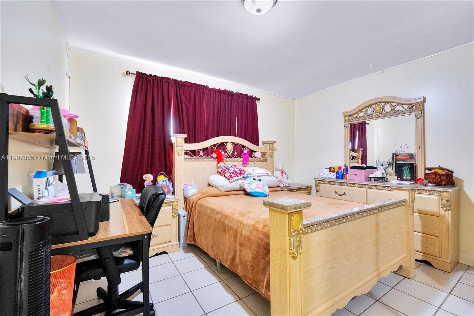 LOS ANGELES ESTATES SEC 2 - Residential