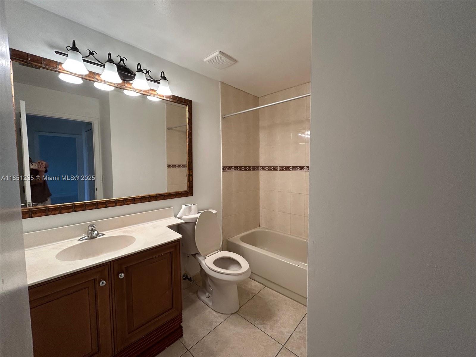 THORNHILL GLEN - Residential Lease