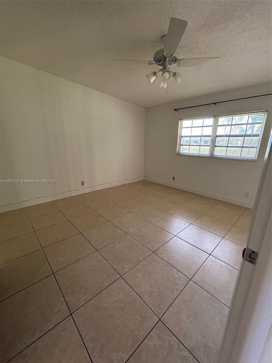 THORNHILL GLEN - Residential Lease